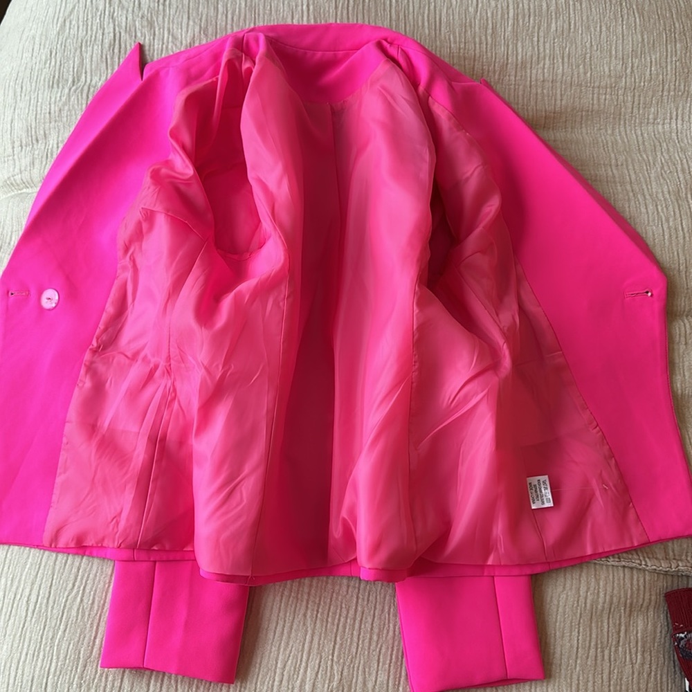 Pink blazer - Picture 2 of 4